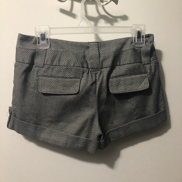 Short - Picture 3 of 3